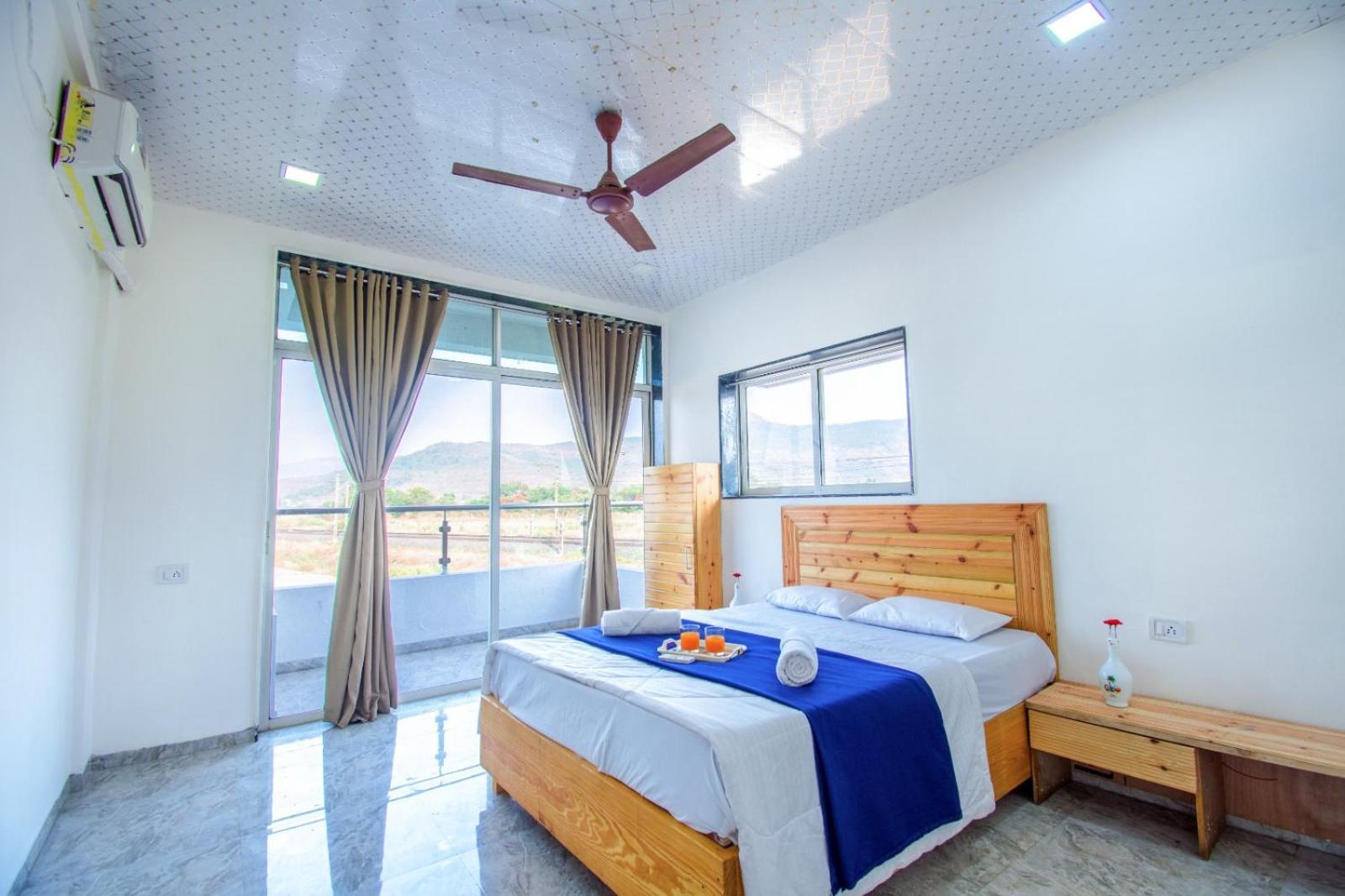 Empyrean Stay Ll 6Bhk Ll Royal Bramha Palace Ll Pvt Pool Ll Lonavala Ngoại thất bức ảnh