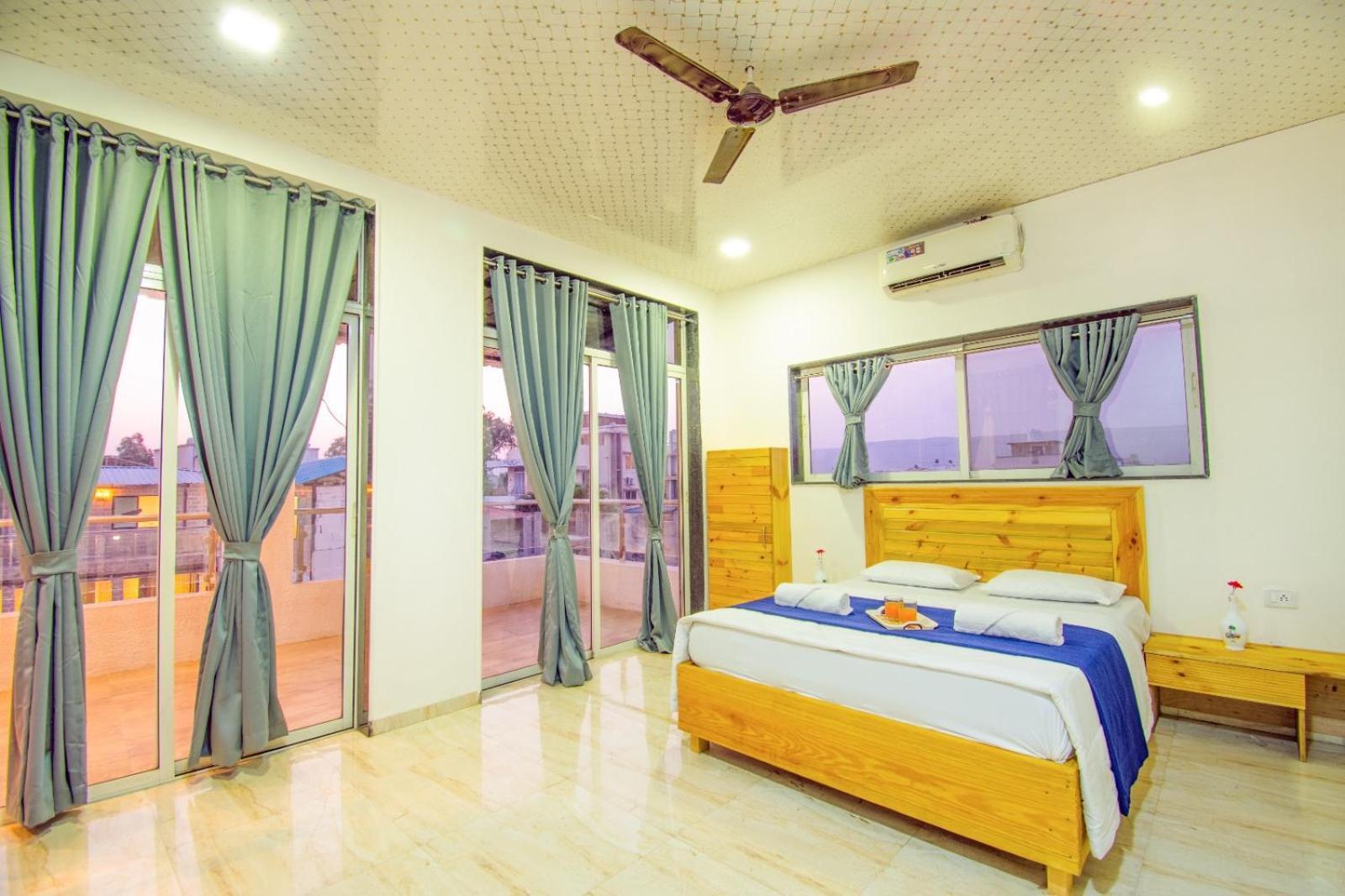 Empyrean Stay Ll 6Bhk Ll Royal Bramha Palace Ll Pvt Pool Ll Lonavala Ngoại thất bức ảnh